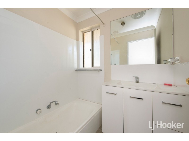 55 Mahogany Drive, Halls Head WA 6210