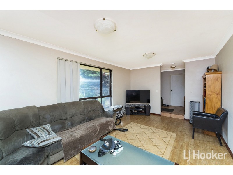 1 Aberdeen Close, Halls Head WA 6210