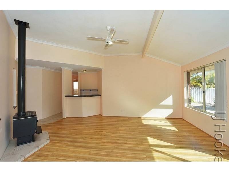 3 Dunbar Court, Meadow Springs WA 6210