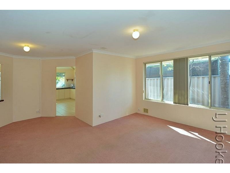 3 Dunbar Court, Meadow Springs WA 6210