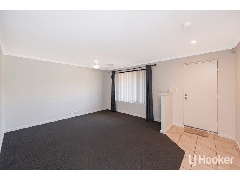 61 Templetonia Promenade, Halls Head WA 6210