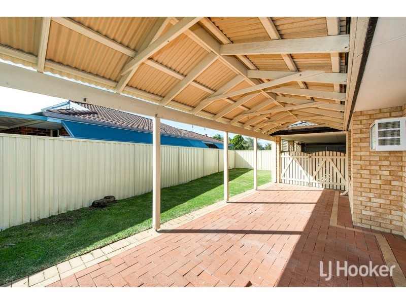 61 Templetonia Promenade, Halls Head WA 6210