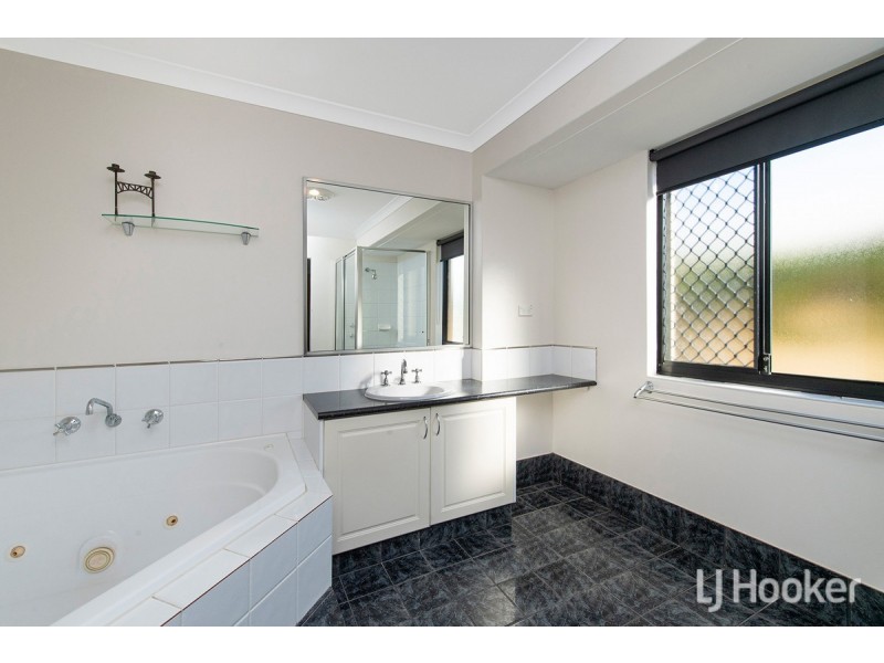 6 Hazelmere Drive, Dawesville WA 6211