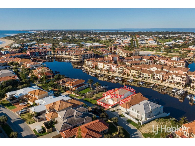 16 Baudin Way, Wannanup WA 6210