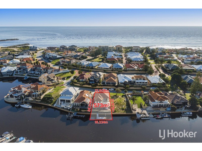 16 Baudin Way, Wannanup WA 6210