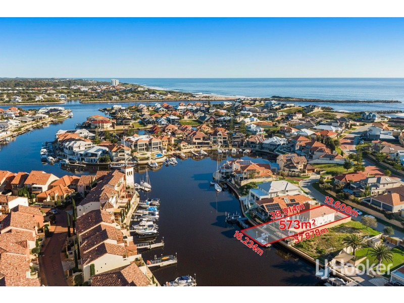 16 Baudin Way, Wannanup WA 6210