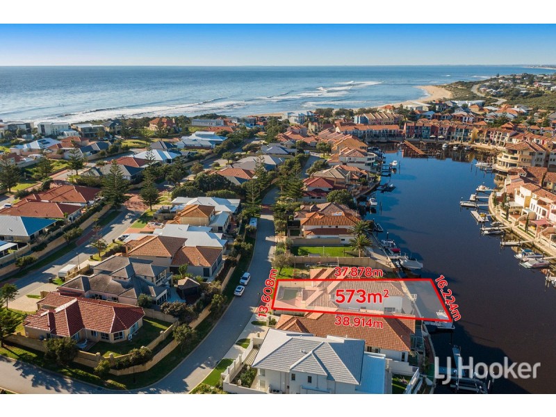 16 Baudin Way, Wannanup WA 6210