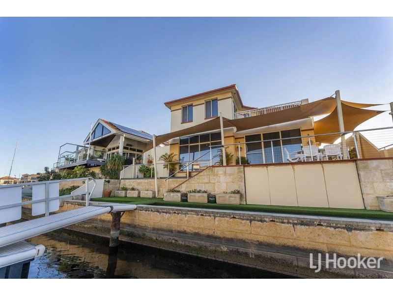 16 Baudin Way, Wannanup WA 6210