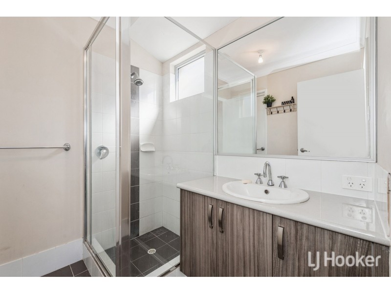 7 Bushlark Turn, Erskine WA 6210