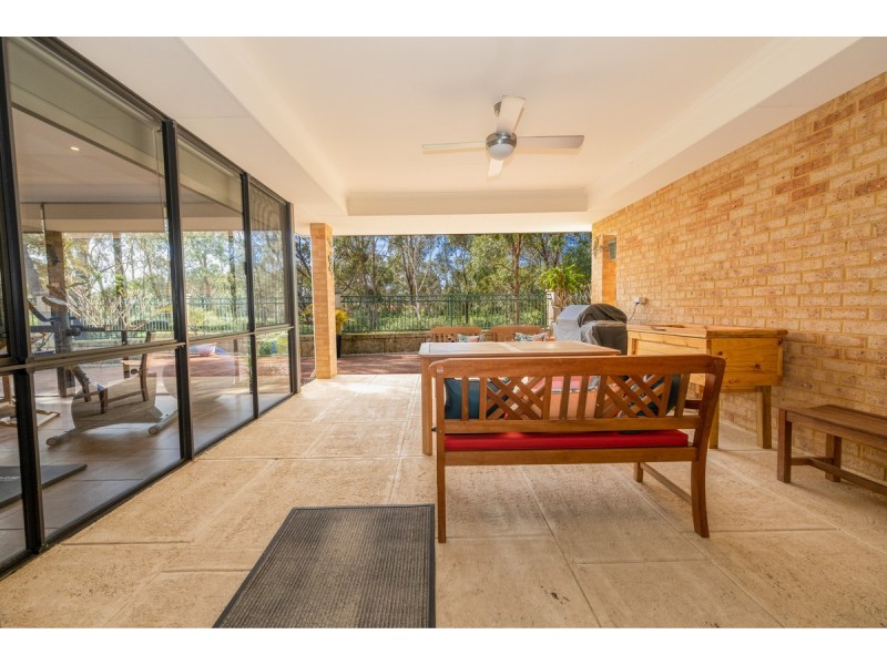 8 Peach Tree Pass, Meadow Springs WA 6210