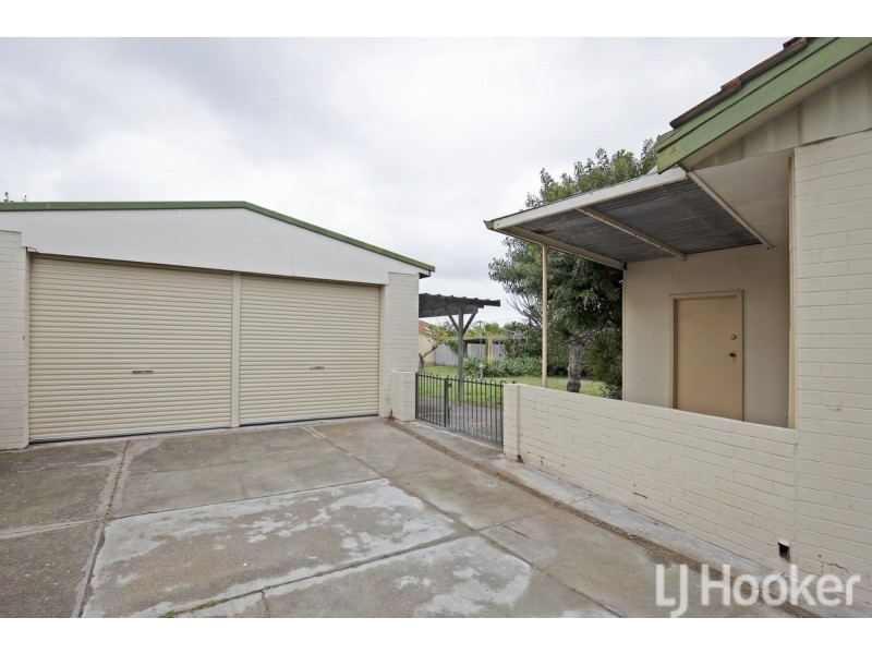 15 Leigh Street, Dudley Park WA 6210