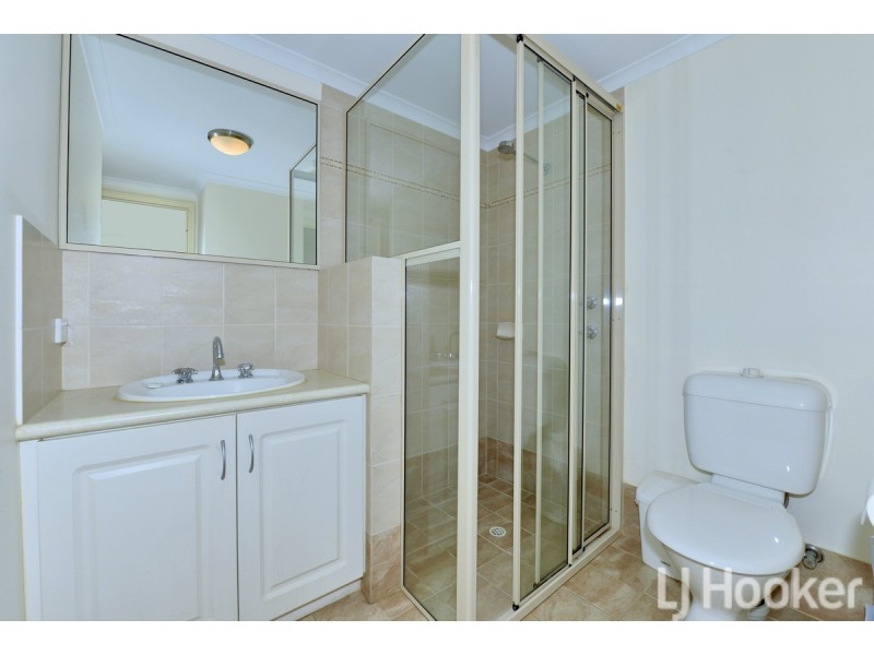 11/1 Lakes Crescent, South Yunderup WA 6208