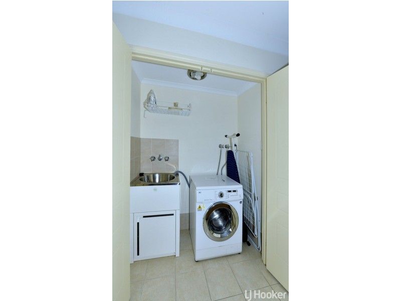 11/1 Lakes Crescent, South Yunderup WA 6208