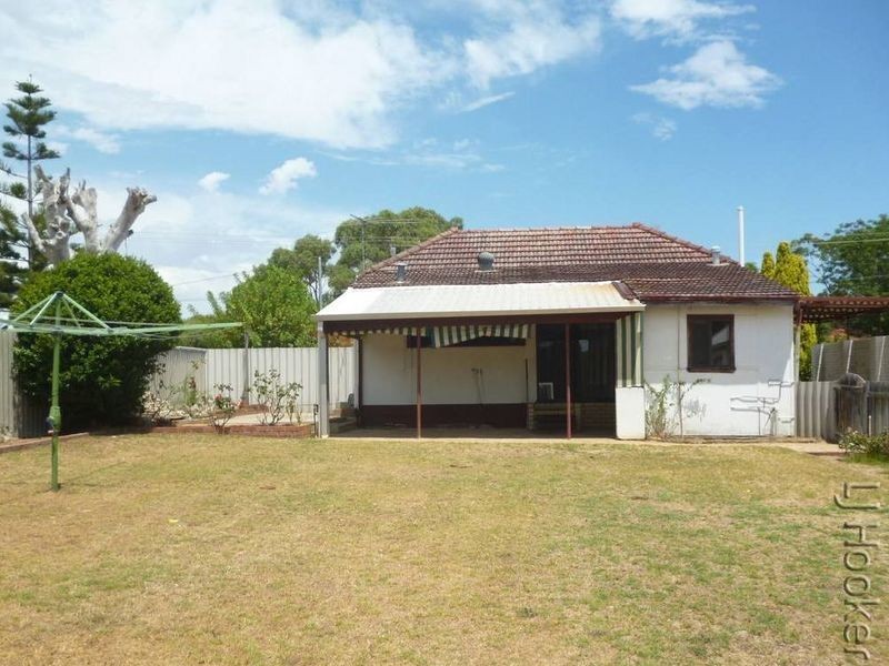 16 Elizabeth Street, Mandurah WA 6210