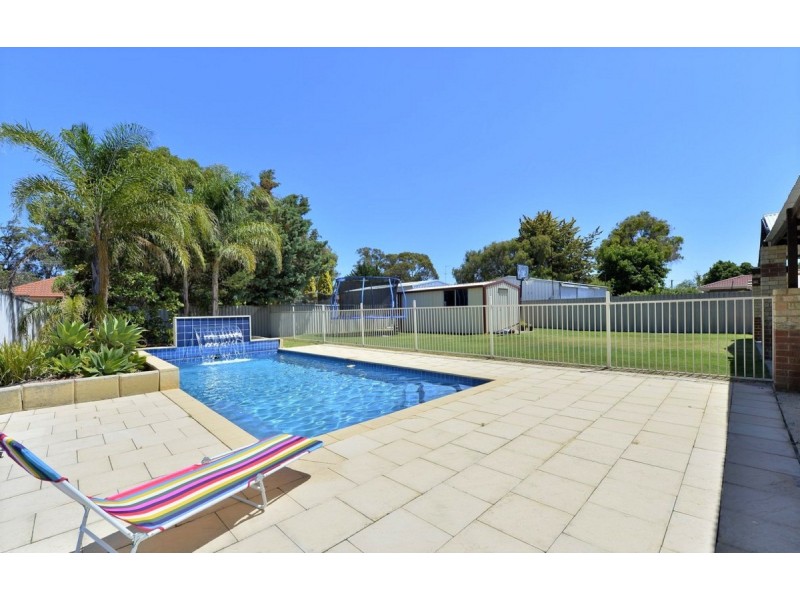 9 Marungi Way, Greenfields WA 6210