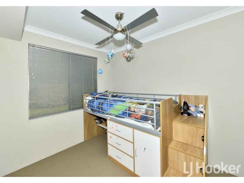 16 Honeydew Trail, Wannanup WA 6210