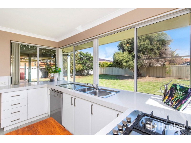 29 Admiralty Crescent, Halls Head WA 6210