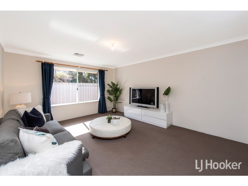 29 Admiralty Crescent, Halls Head WA 6210