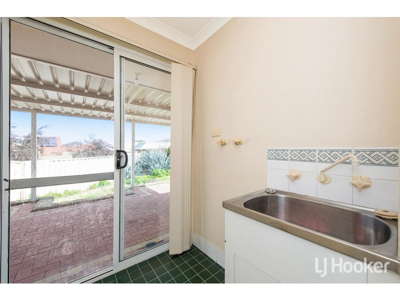 1/6 Bucentaur Place, Halls Head WA 6210