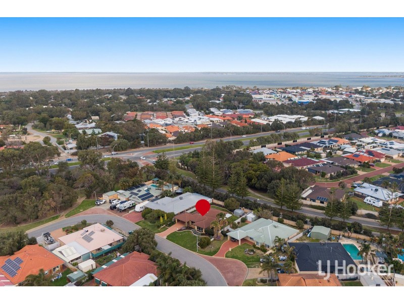 17 Lilac Green, Halls Head WA 6210