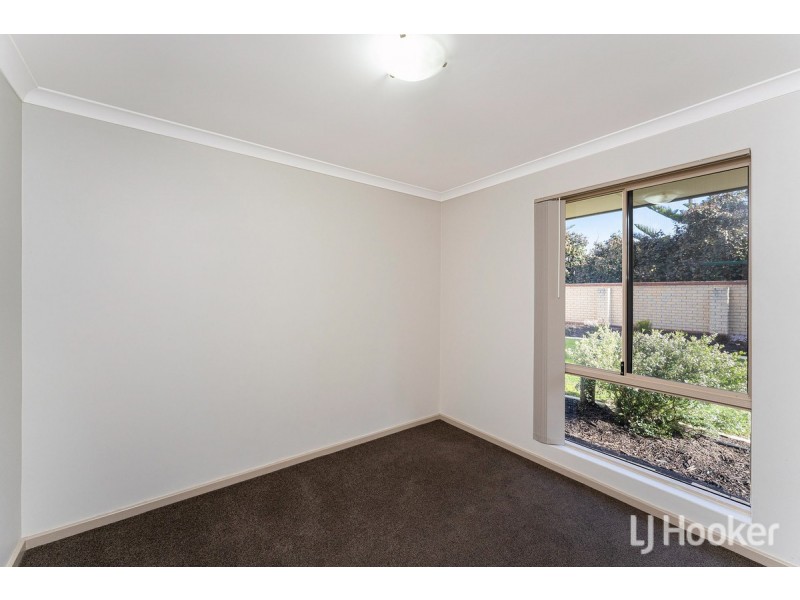 17 Lilac Green, Halls Head WA 6210