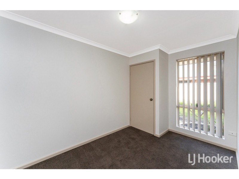 17 Lilac Green, Halls Head WA 6210