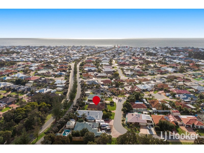 17 Lilac Green, Halls Head WA 6210