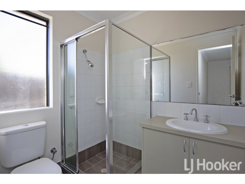 70 Chatsworth Drive, Erskine WA 6210