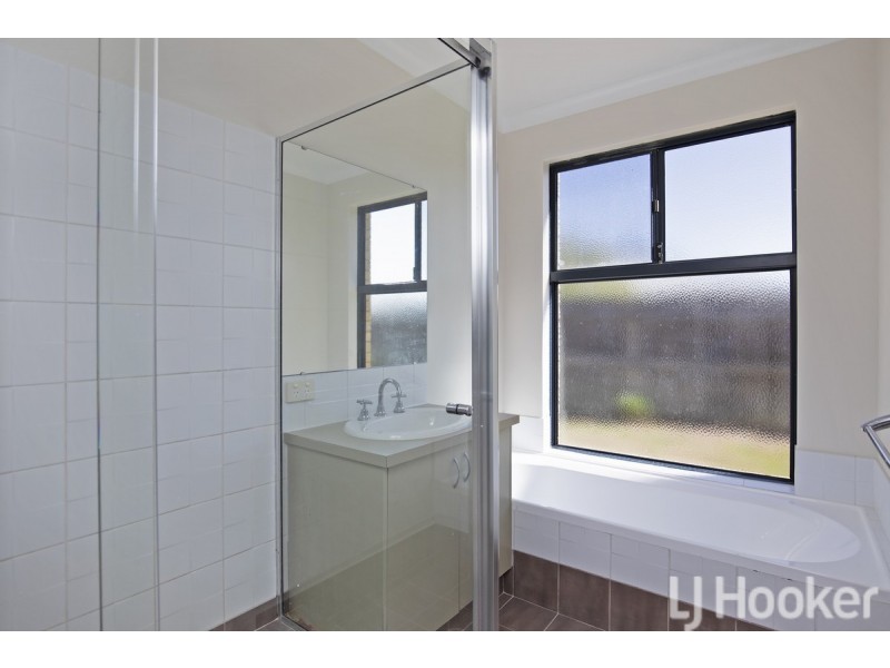 70 Chatsworth Drive, Erskine WA 6210