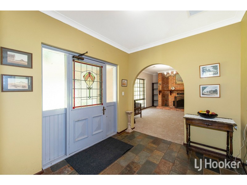 25 Matthie Road, Barragup WA 6209