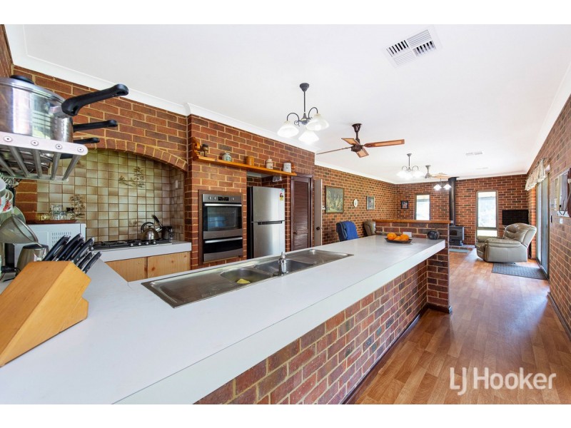 25 Matthie Road, Barragup WA 6209
