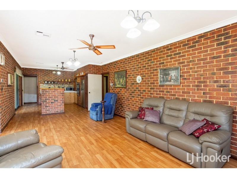 25 Matthie Road, Barragup WA 6209