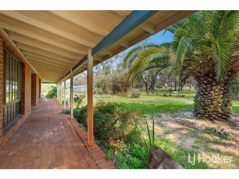 25 Matthie Road, Barragup WA 6209