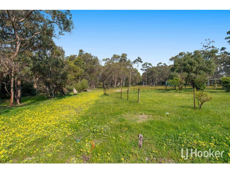 25 Matthie Road, Barragup WA 6209