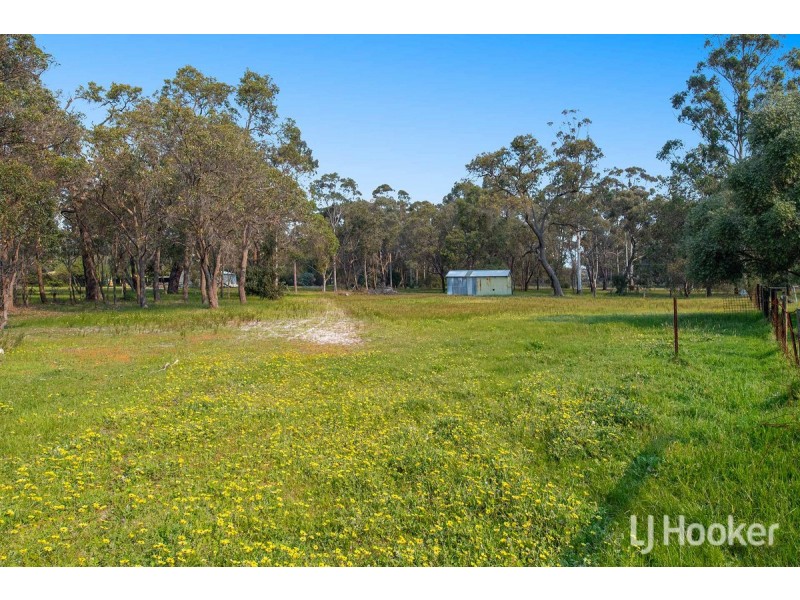 25 Matthie Road, Barragup WA 6209
