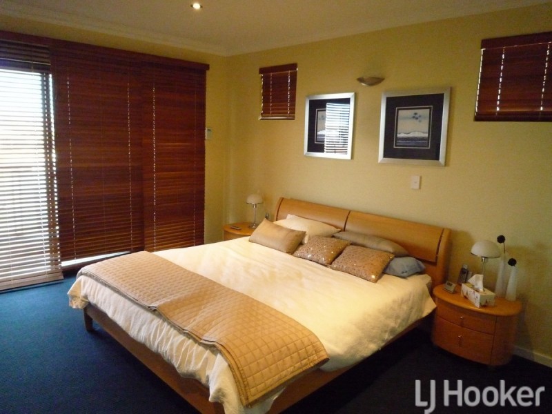 20 Tasman Loop, Dudley Park WA 6210