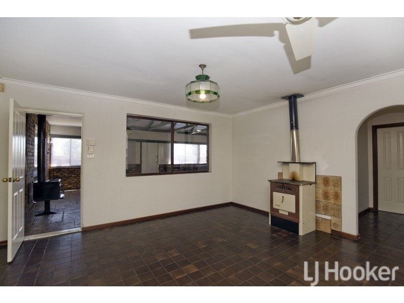 33 Gray Road, Mandurah WA 6210