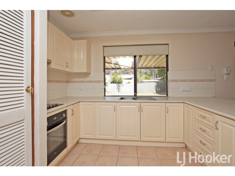 35 Kookerbrook Street, Dudley Park WA 6210