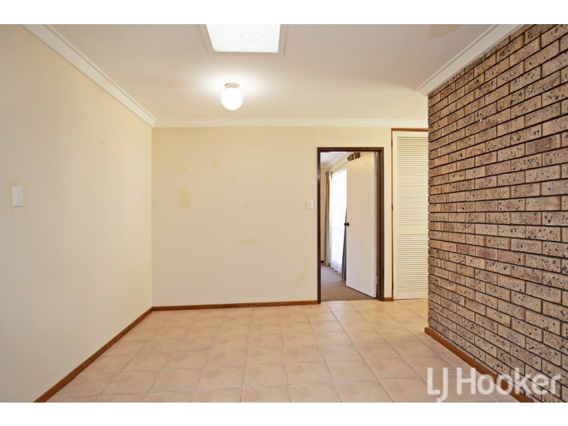 35 Kookerbrook Street, Dudley Park WA 6210