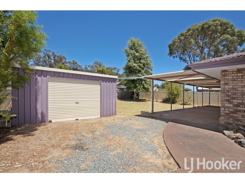 35 Kookerbrook Street, Dudley Park WA 6210