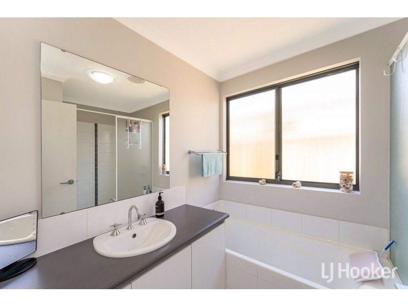 2/20 Binnar Court, Erskine WA 6210