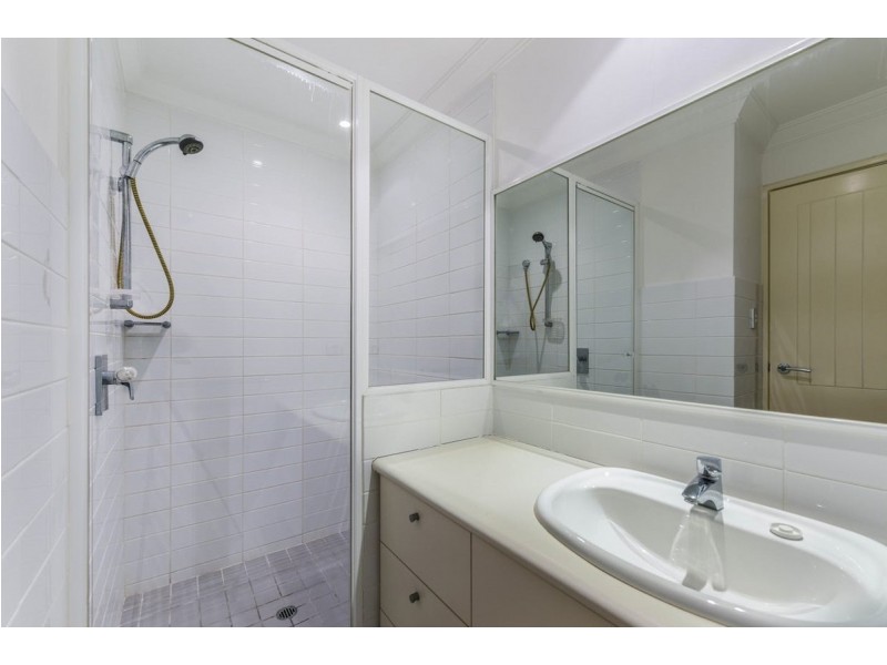 8/1 Breakwater Parade, Mandurah WA 6210