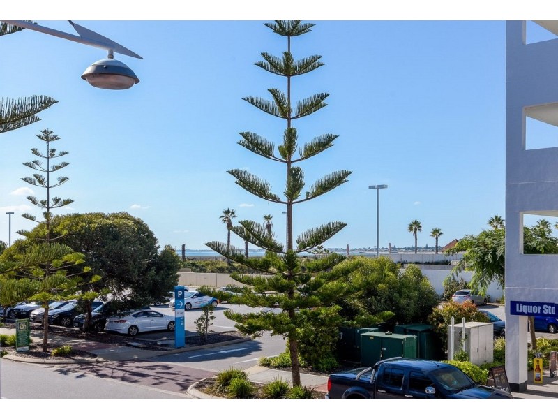 8/1 Breakwater Parade, Mandurah WA 6210