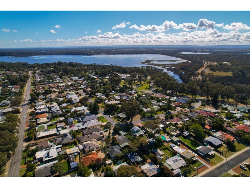 10 Karrul Way, Greenfields WA 6210