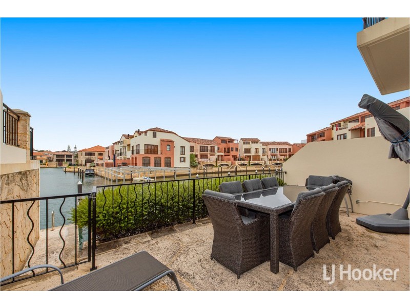80/18 Port Quays, Wannanup WA 6210