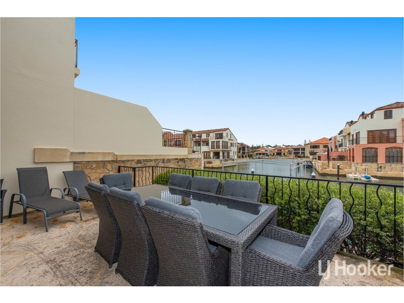 80/18 Port Quays, Wannanup WA 6210