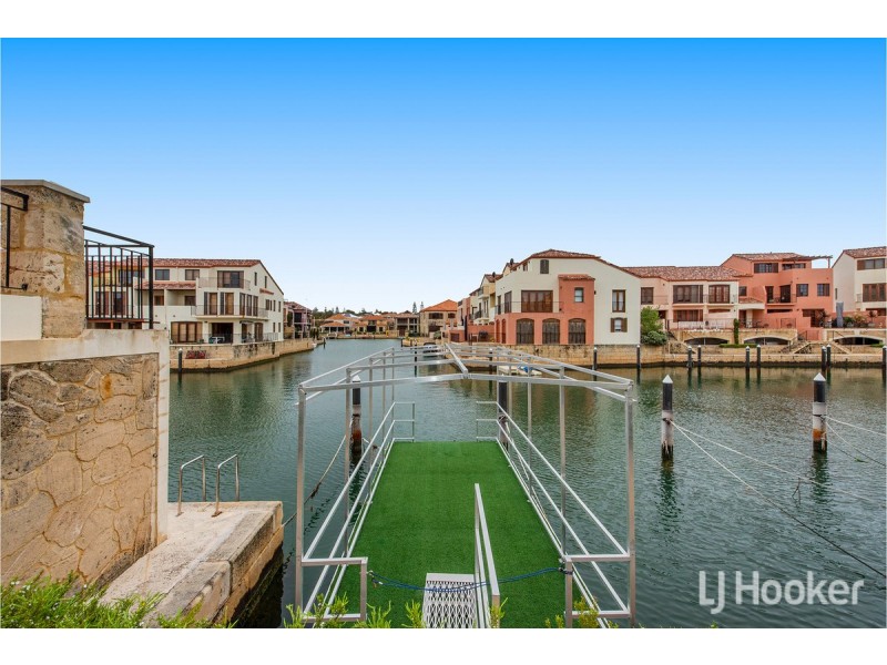 80/18 Port Quays, Wannanup WA 6210