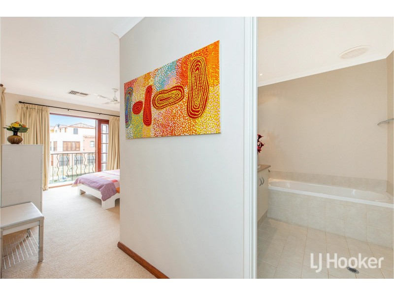 80/18 Port Quays, Wannanup WA 6210