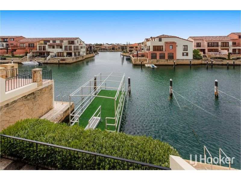 80/18 Port Quays, Wannanup WA 6210