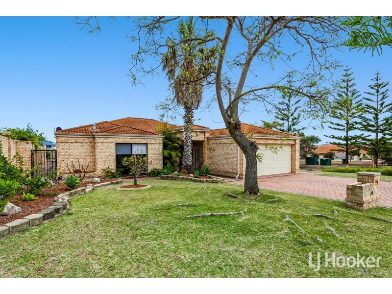 20 Batavia Avenue, Wannanup WA 6210